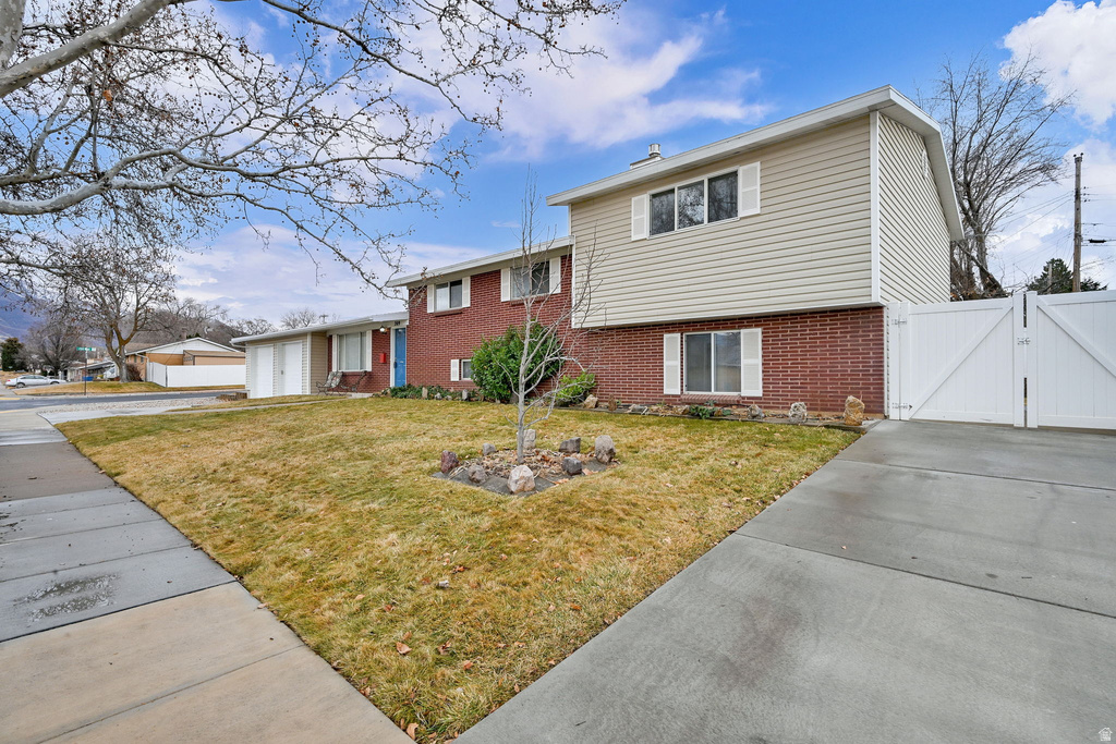 209 W 5200 S Washington Terrace, UT 84405