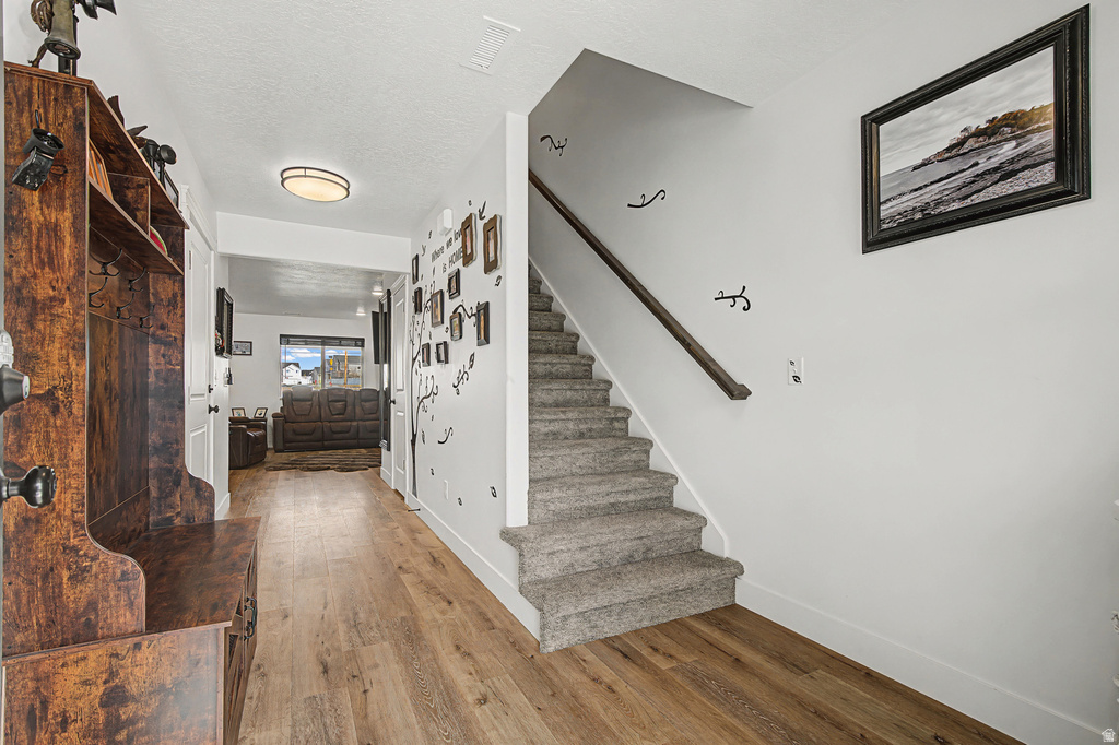 1694 W 2975 S #D Syracuse, UT 84075