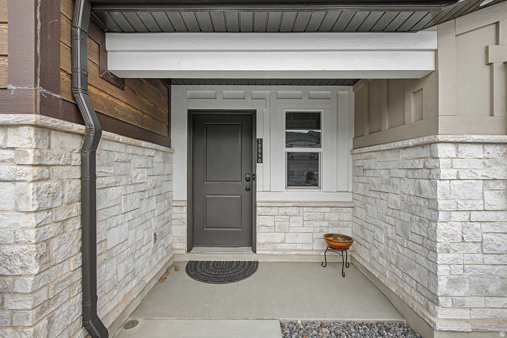 1694 W 2975 S #D Syracuse, UT 84075