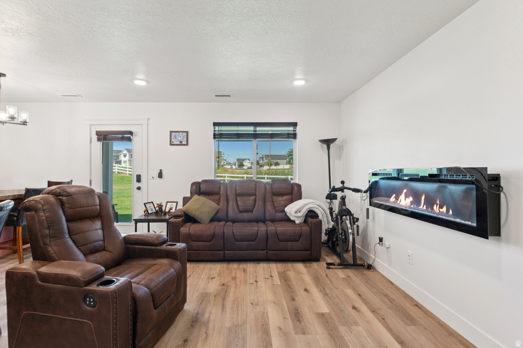 1694 W 2975 S #D Syracuse, UT 84075