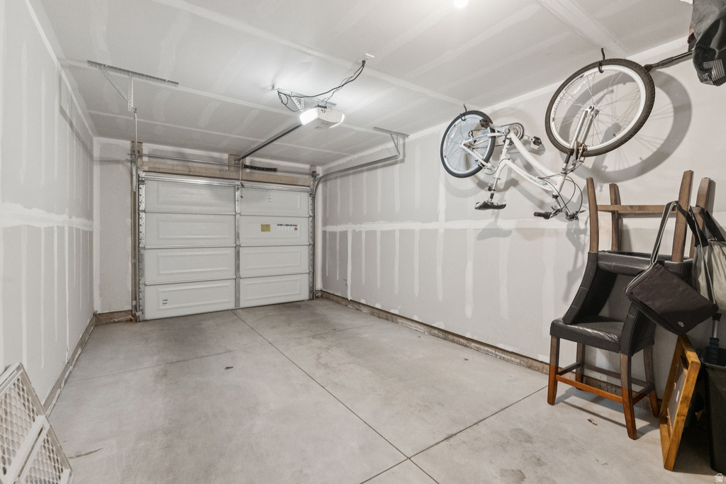 1694 W 2975 S #D Syracuse, UT 84075