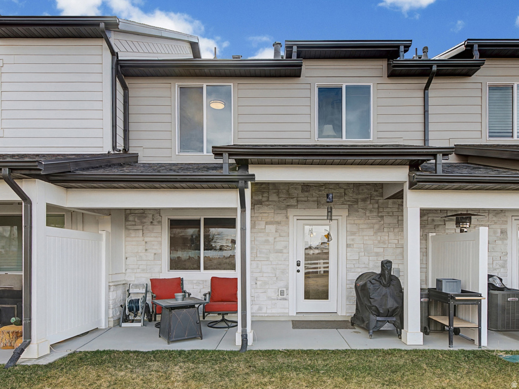 1694 W 2975 S #D Syracuse, UT 84075