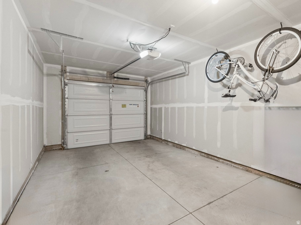 1694 W 2975 S #D Syracuse, UT 84075