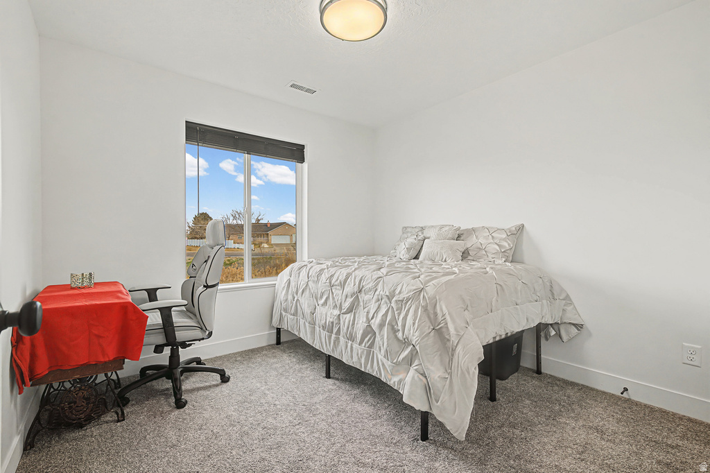 1694 W 2975 S #D Syracuse, UT 84075