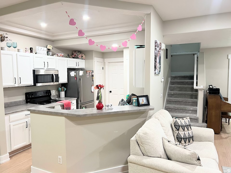 4896 W ASPEN SPRINGS DR Riverton, UT 84096