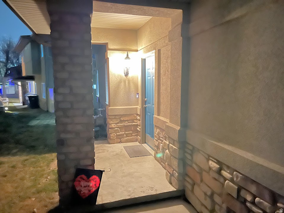 4896 W ASPEN SPRINGS DR Riverton, UT 84096