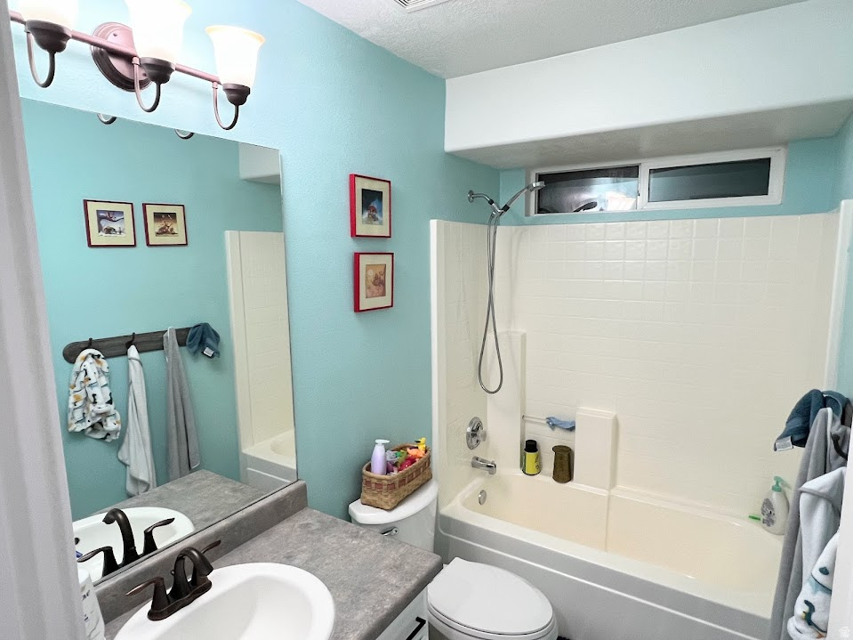 4896 W ASPEN SPRINGS DR Riverton, UT 84096