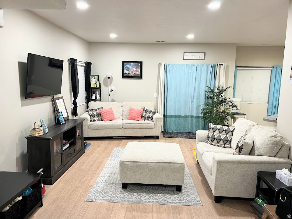 4896 W ASPEN SPRINGS DR Riverton, UT 84096