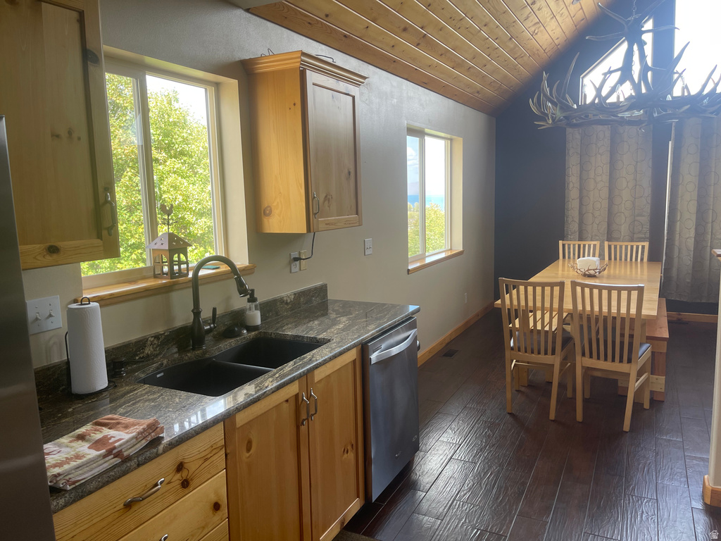 553 W RASPBERRY PATCH RD Garden City, UT 84028