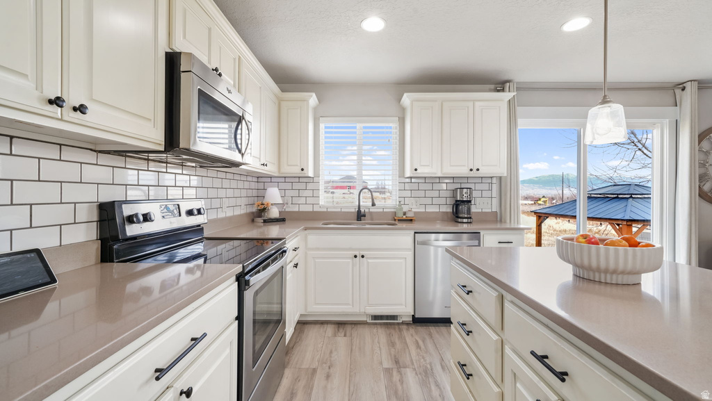 1463 S LAKE VIEW TERRACE RD Saratoga Springs, UT 84045