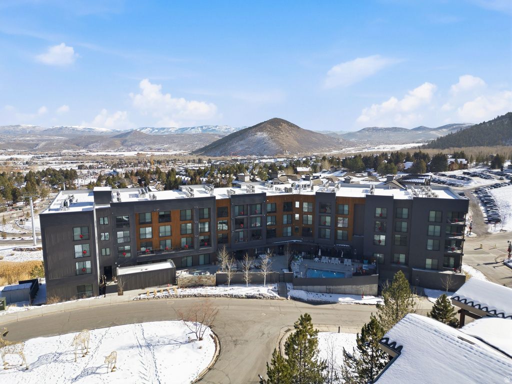 2670 W CANYONS RESORT DR #203 Snyderville, UT 84098
