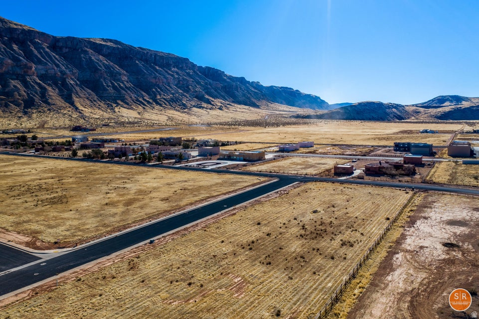 4370 S 1350 W Hurricane, UT 84737