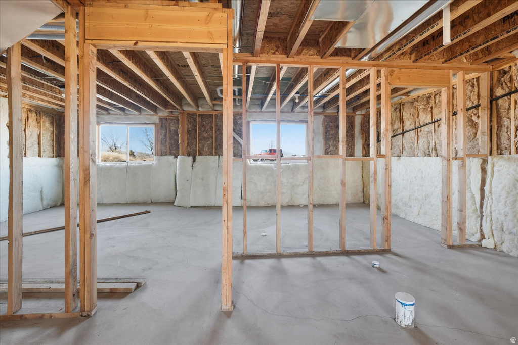 5161 W 10100 N Elwood, UT 84337