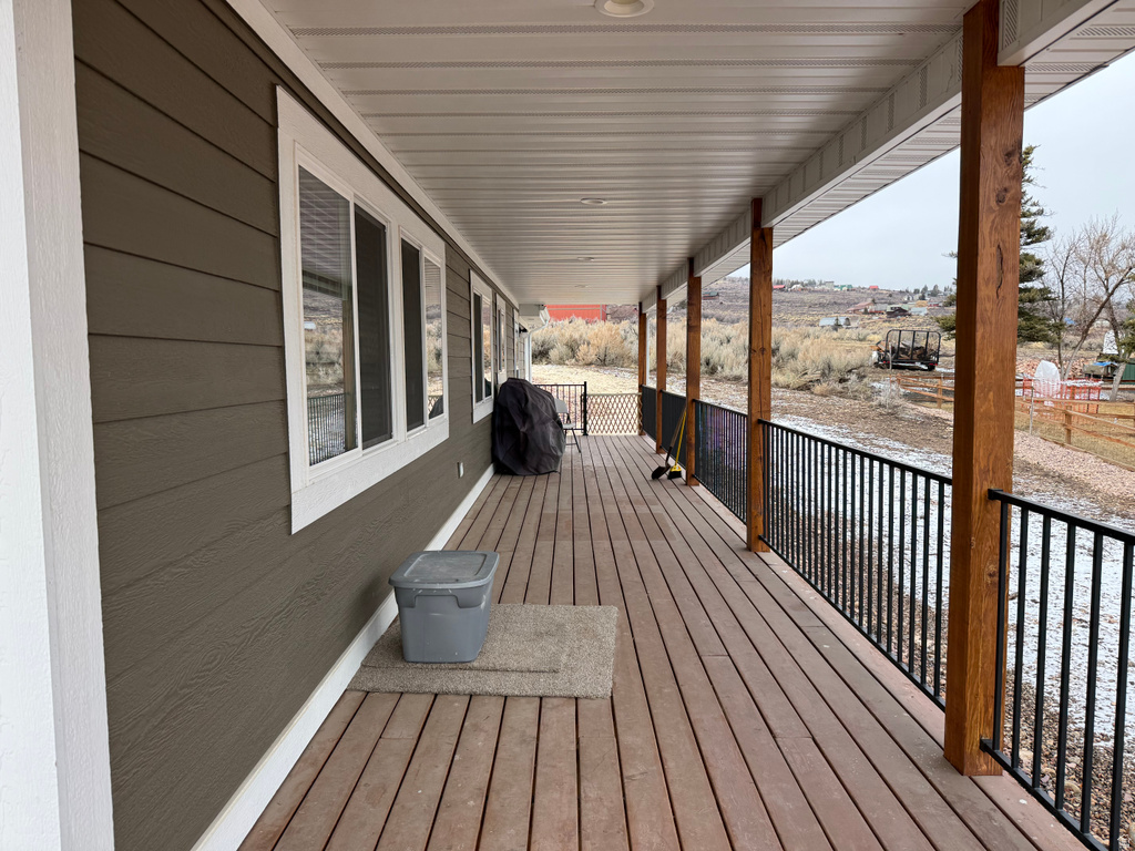 353 W NIBLICK CIR Garden City, UT 84028