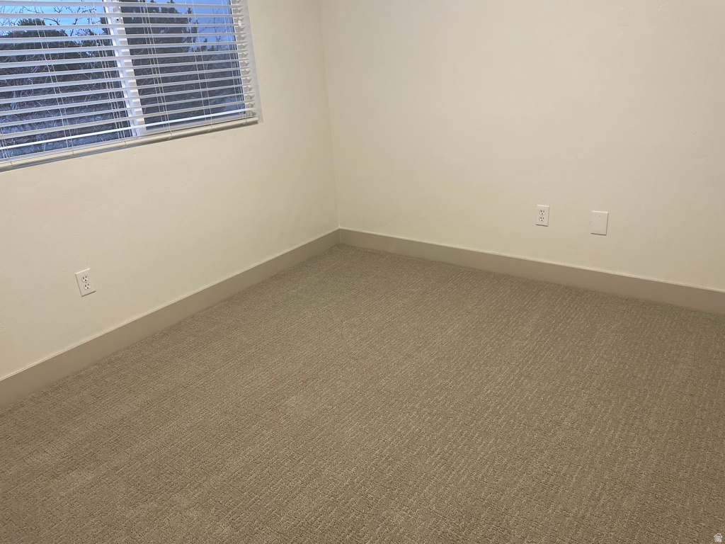 3398 S LOGAN AVE AVE #4 West Haven, UT 84401