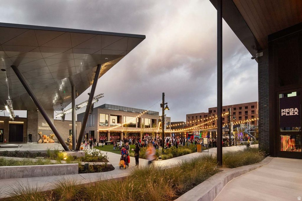 11171 S KESTREL RISE RD South Jordan, UT 84009