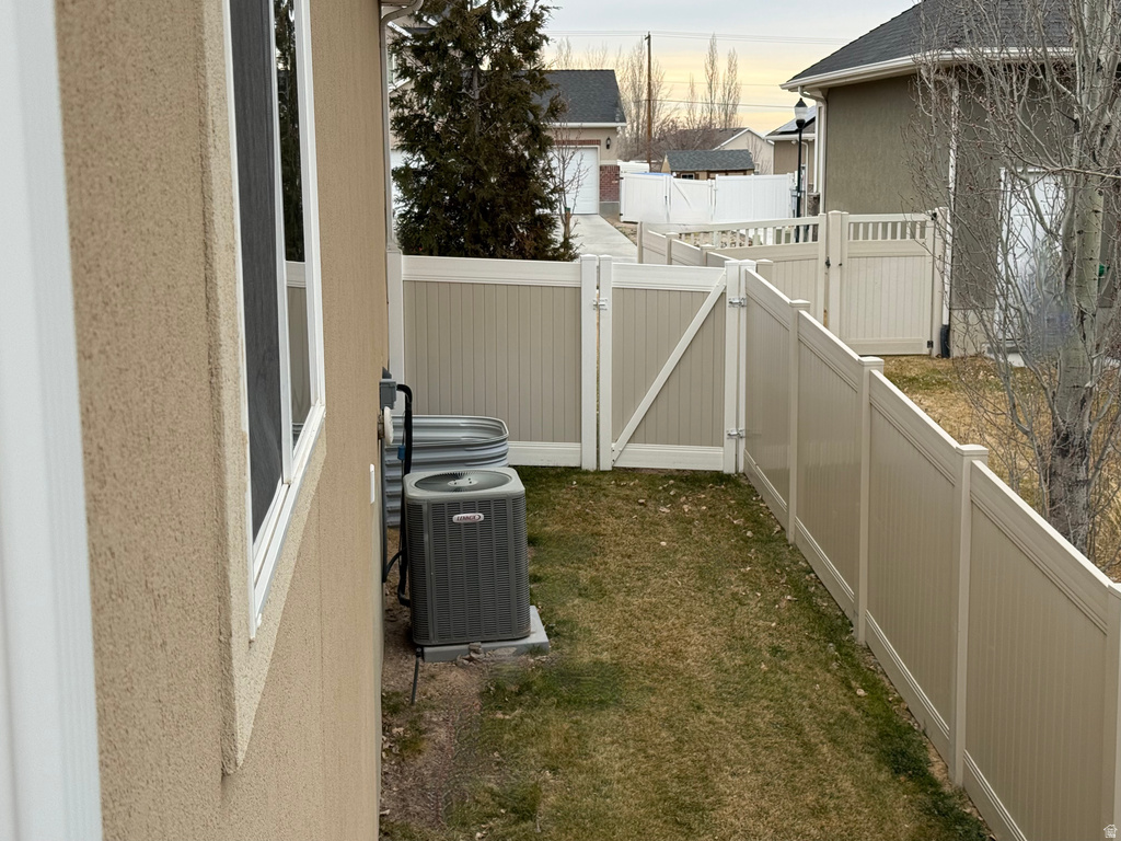 6709 W DESERT LILY CIR Herriman, UT 84096