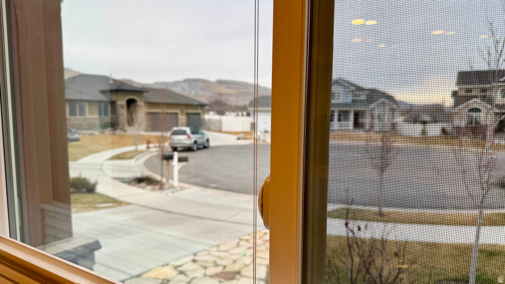 6709 W DESERT LILY CIR Herriman, UT 84096
