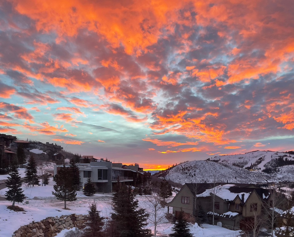 1235 SILVER OAK CT Park City, UT 84060