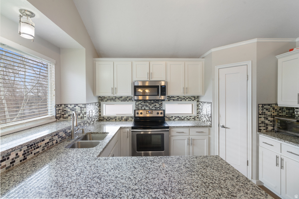 1421 E 5875 S South Ogden, UT 84405