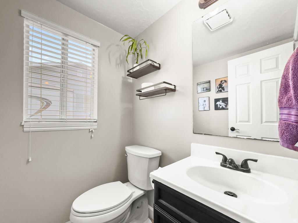 1421 E 5875 S South Ogden, UT 84405