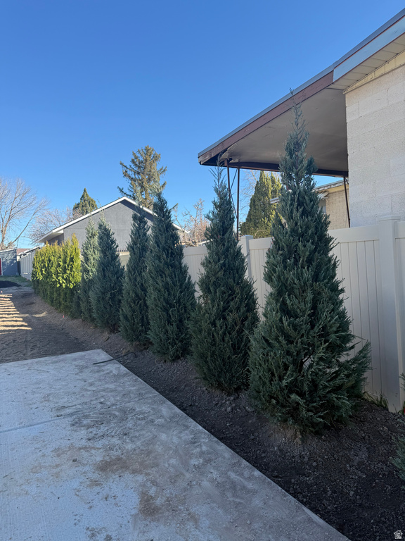 821 E SPRINGVIEW DR Salt Lake City, UT 84106