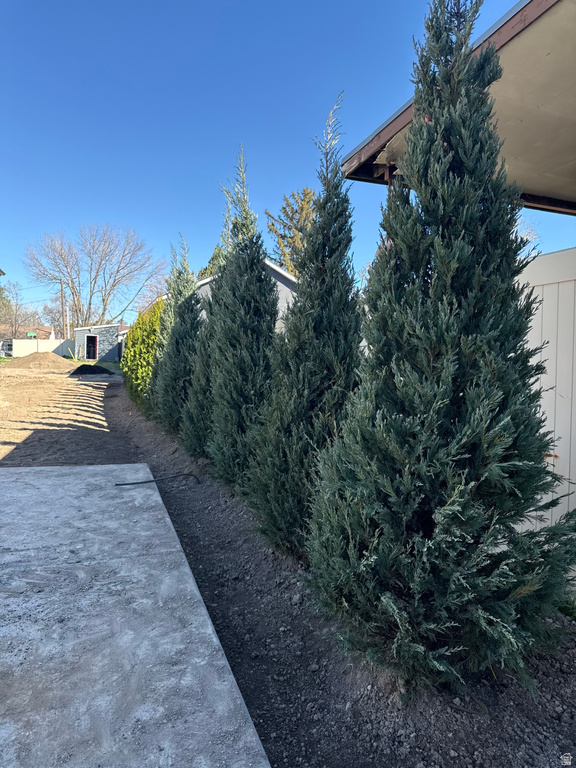 821 E SPRINGVIEW DR Salt Lake City, UT 84106