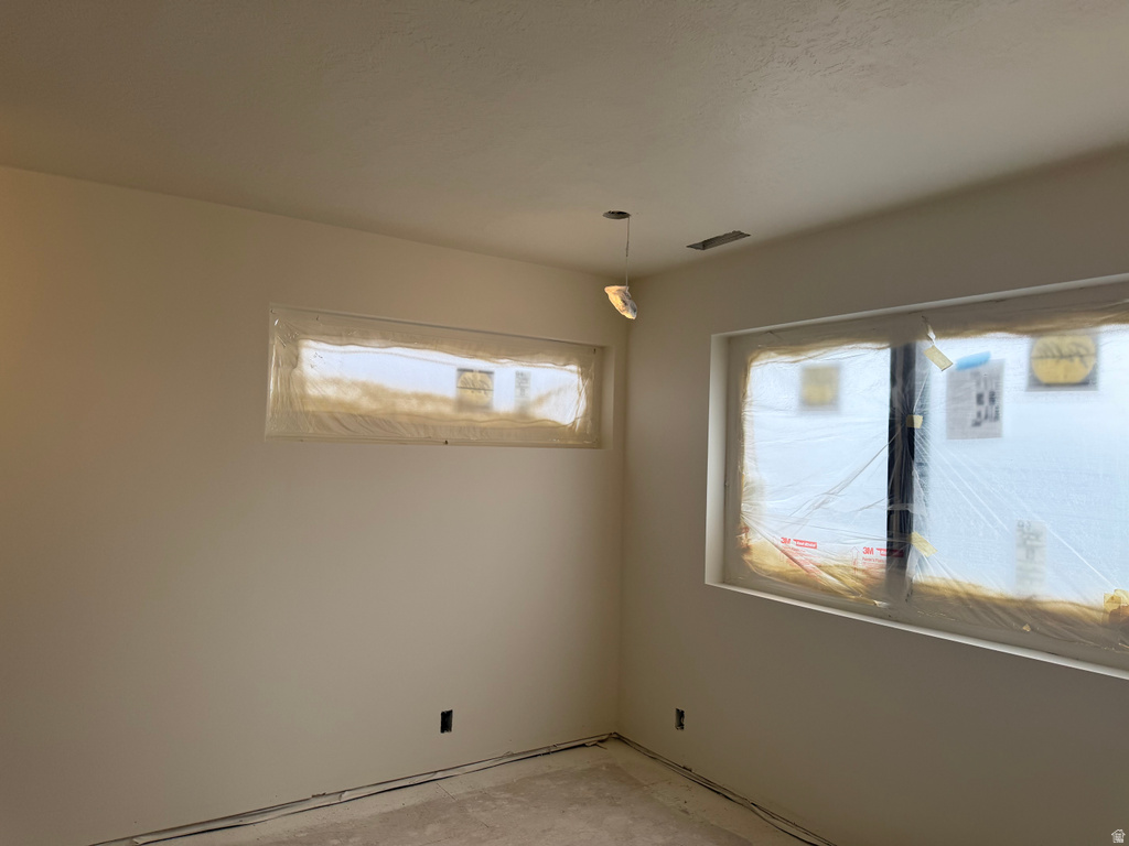 821 E SPRINGVIEW DR Salt Lake City, UT 84106