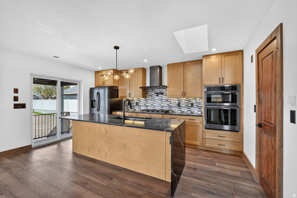 821 E SPRINGVIEW DR Salt Lake City, UT 84106