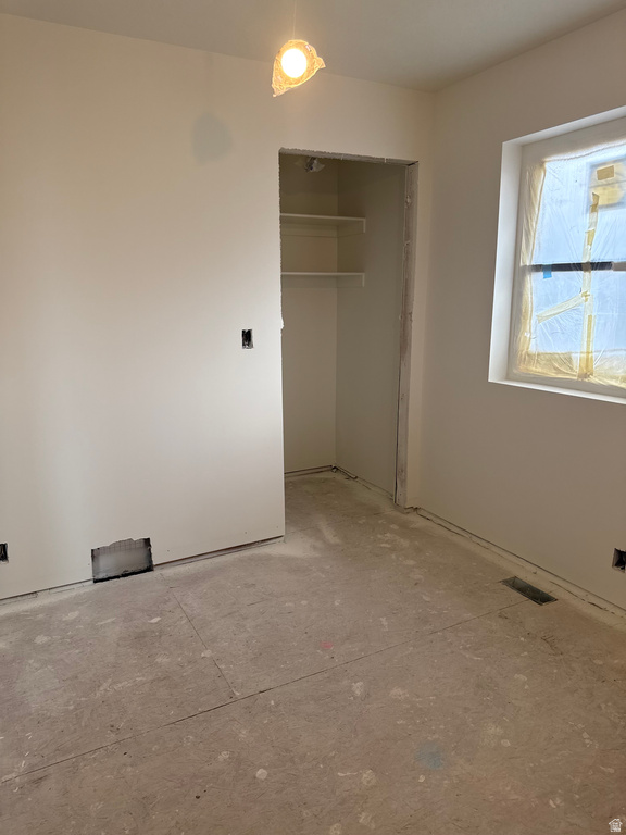 821 E SPRINGVIEW DR Salt Lake City, UT 84106