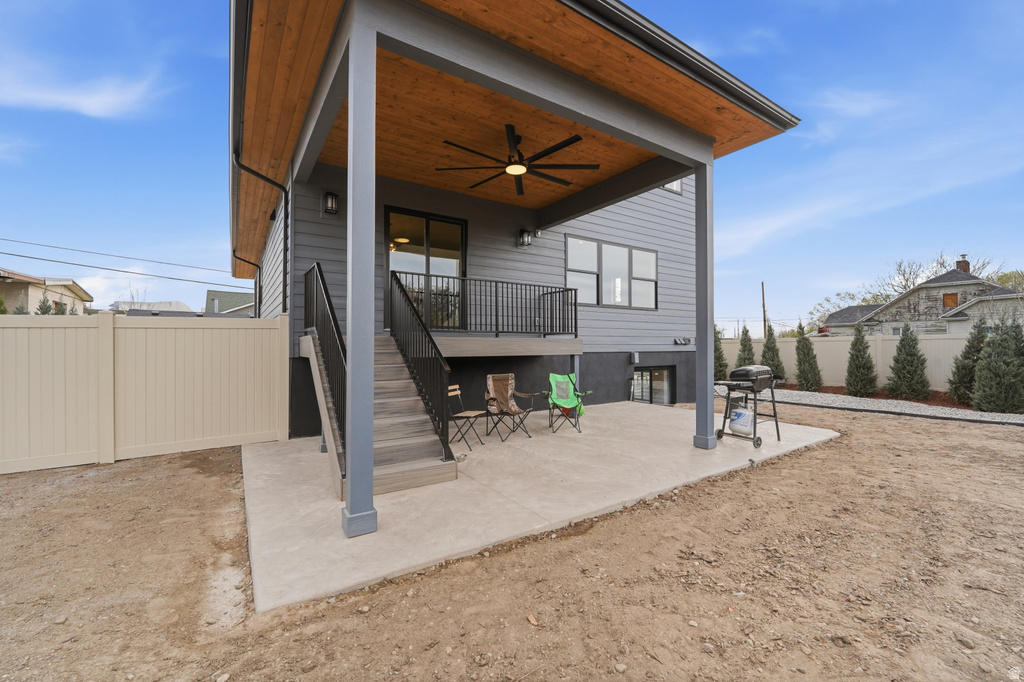 821 E SPRINGVIEW DR Salt Lake City, UT 84106