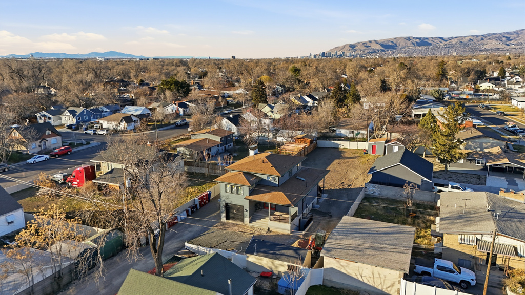 821 E SPRINGVIEW DR Salt Lake City, UT 84106