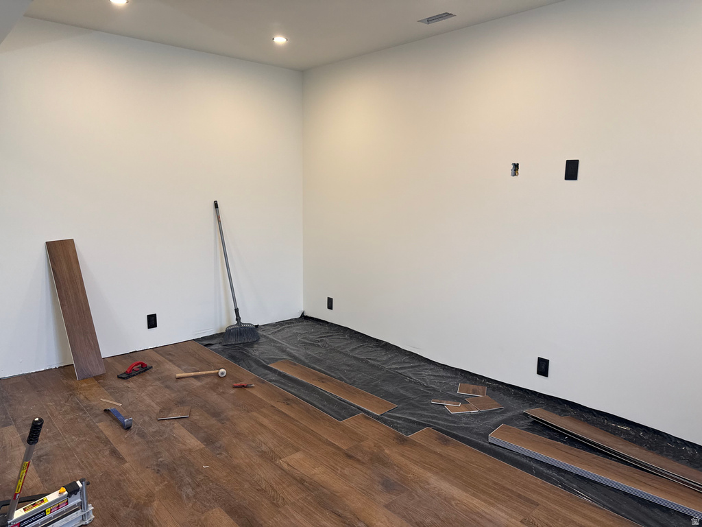 821 E SPRINGVIEW DR Salt Lake City, UT 84106