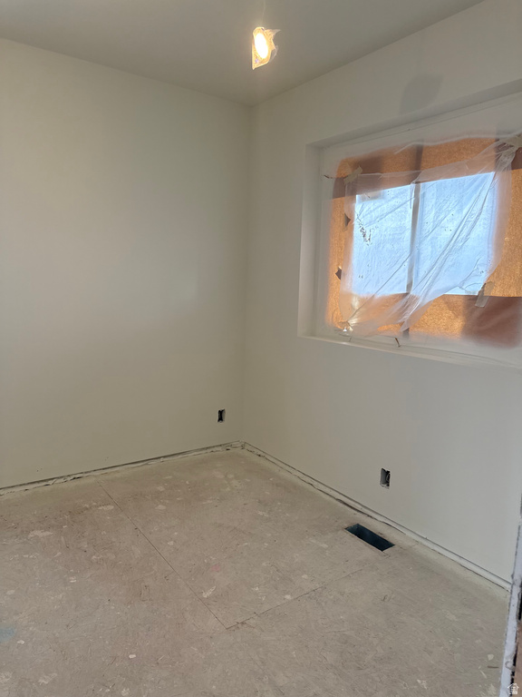 821 E SPRINGVIEW DR Salt Lake City, UT 84106