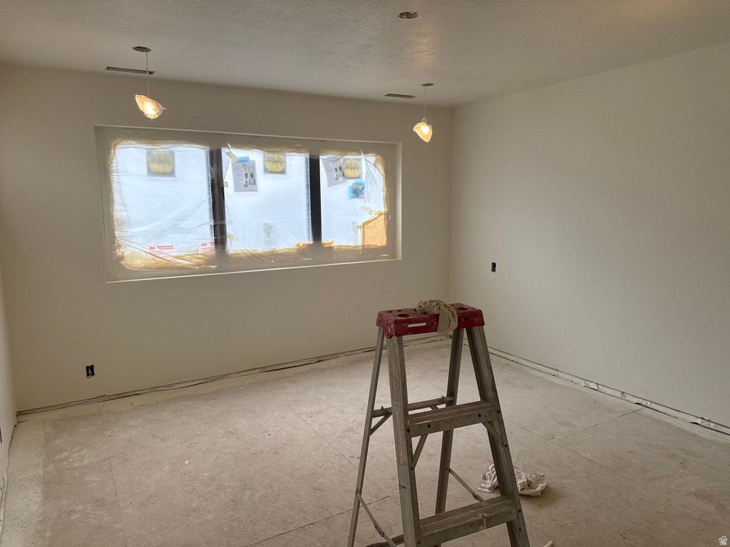 821 E SPRINGVIEW DR Salt Lake City, UT 84106