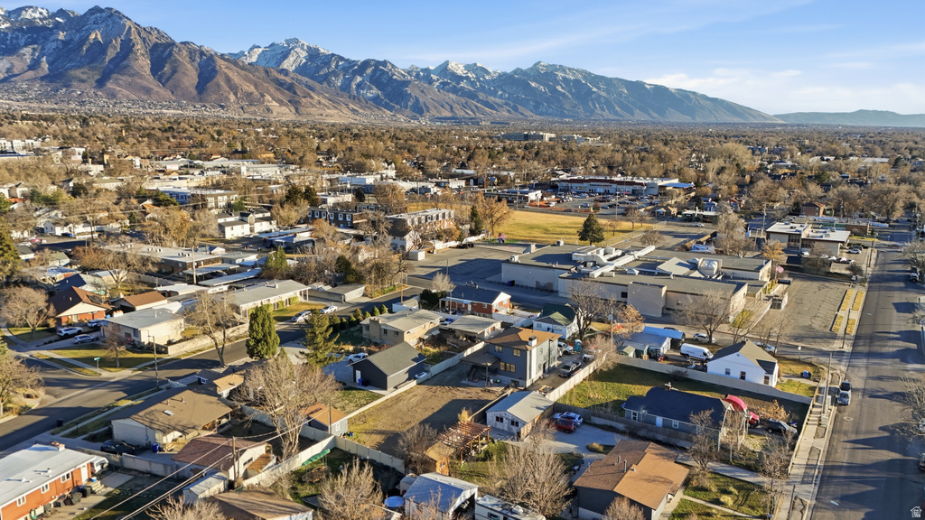 821 E SPRINGVIEW DR Salt Lake City, UT 84106