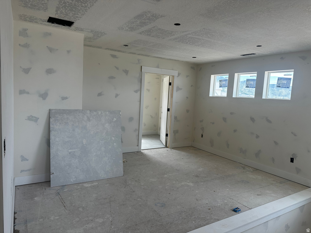 111 W 1690 S Salem, UT 84653