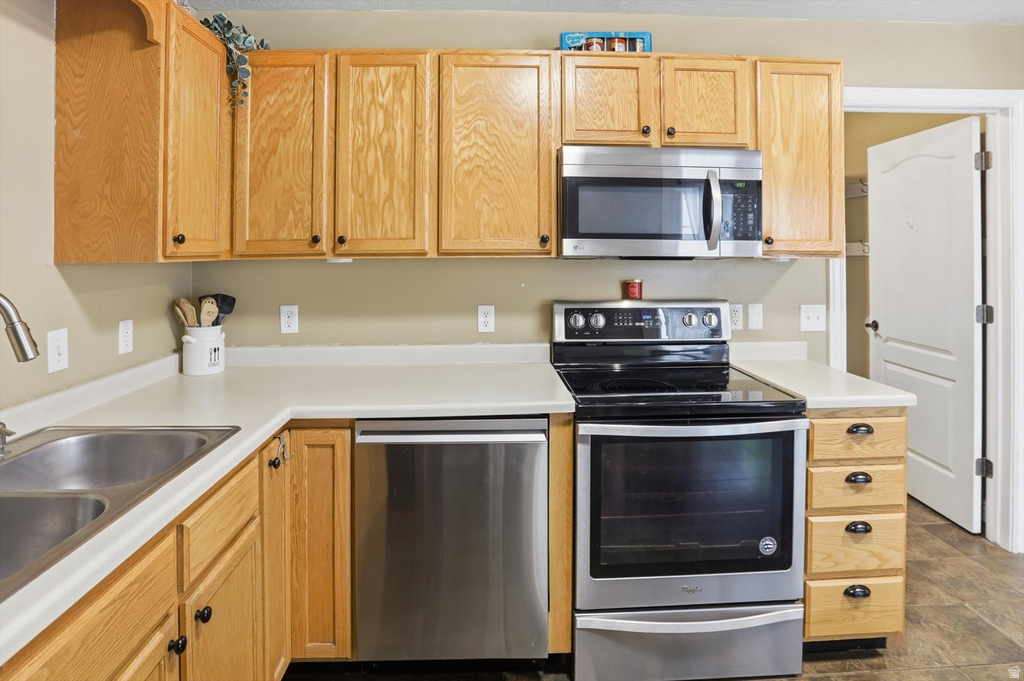 432 W ALFRED DR Tooele, UT 84074