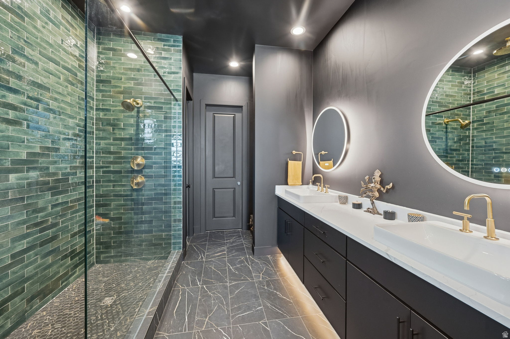 93 E EDGECREST LN North Salt Lake, UT 84054