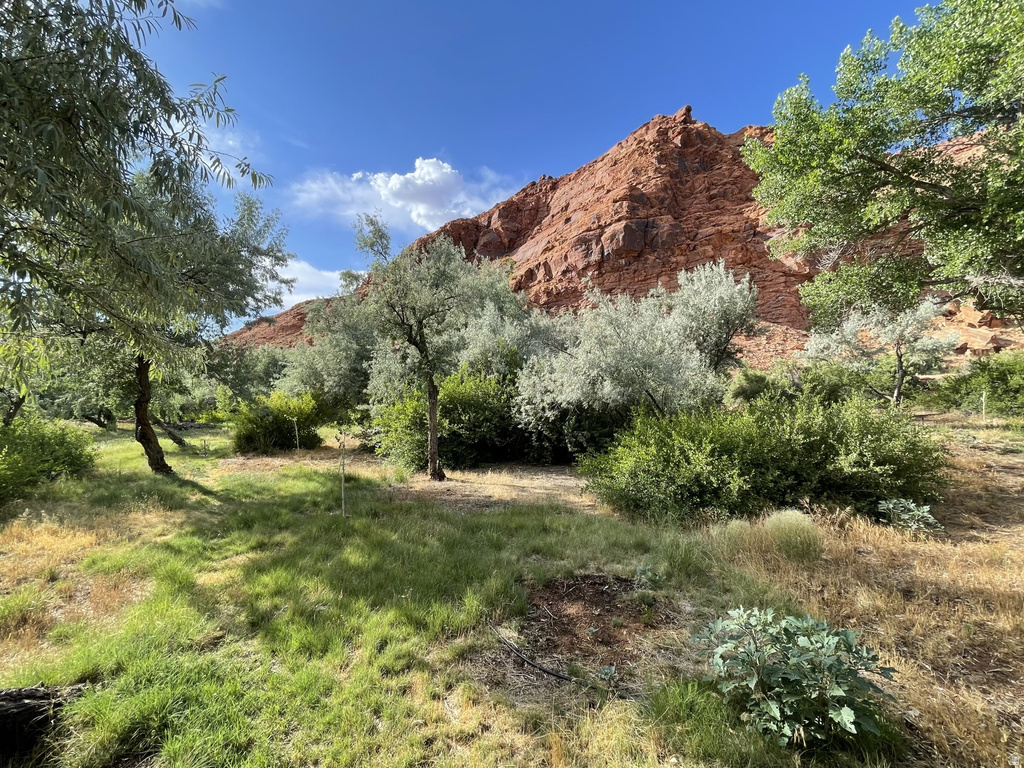 1389 E POWERHOUSE LN Moab, UT 84532