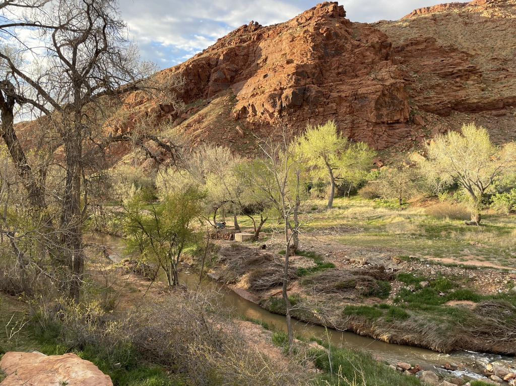 1389 E POWERHOUSE LN Moab, UT 84532