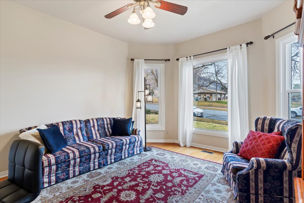 1554 CAPITOL ST Ogden, UT 84401