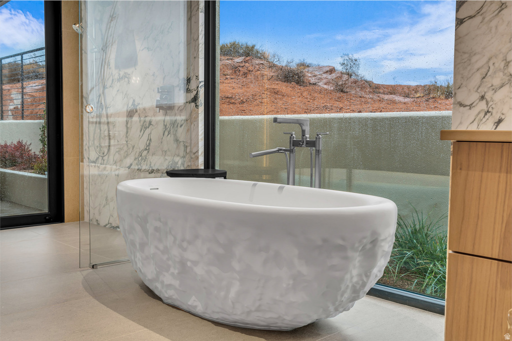 63 E COLIMA RD Washington, UT 84780