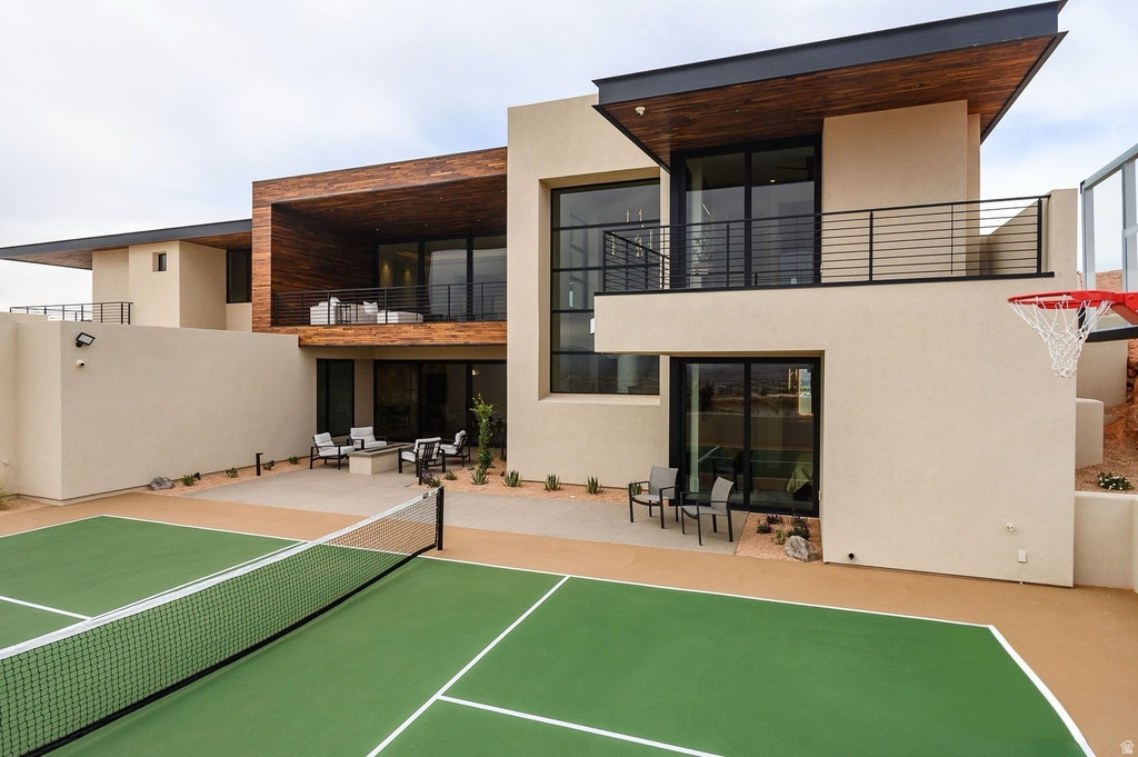 63 E COLIMA RD Washington, UT 84780