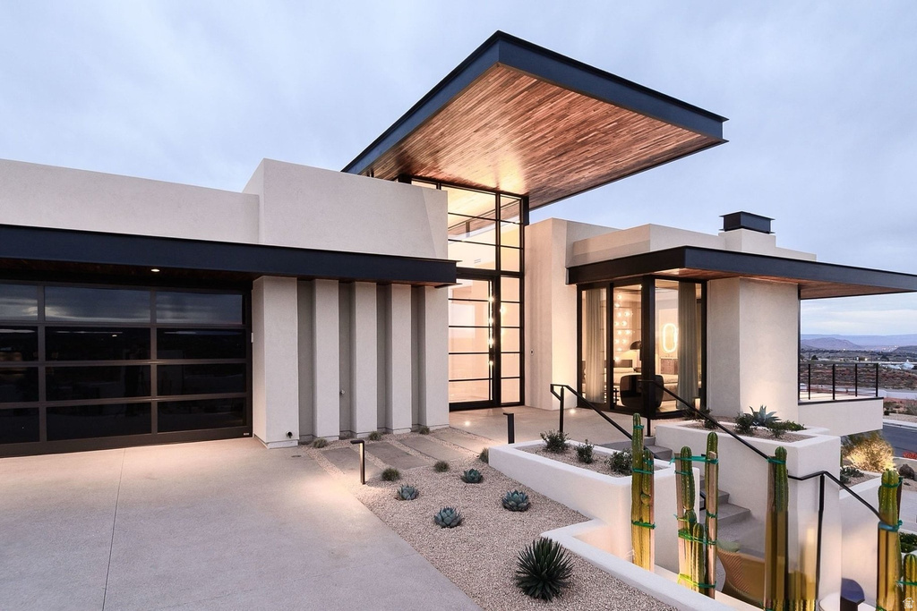 63 E COLIMA RD Washington, UT 84780