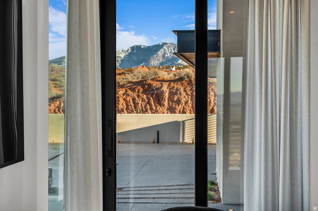 63 E COLIMA RD Washington, UT 84780