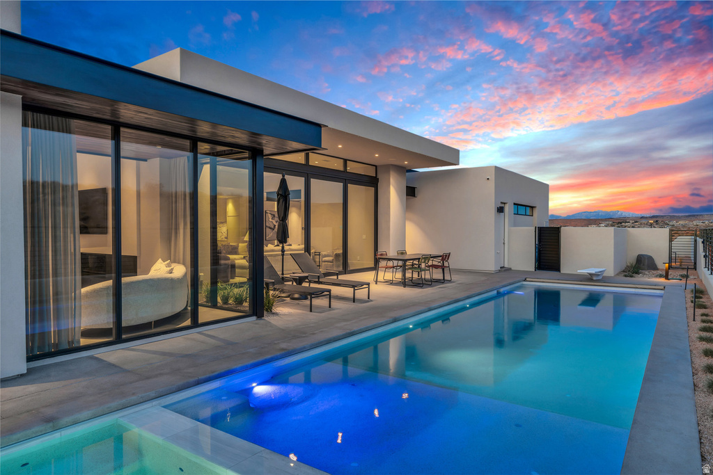 63 E COLIMA RD Washington, UT 84780