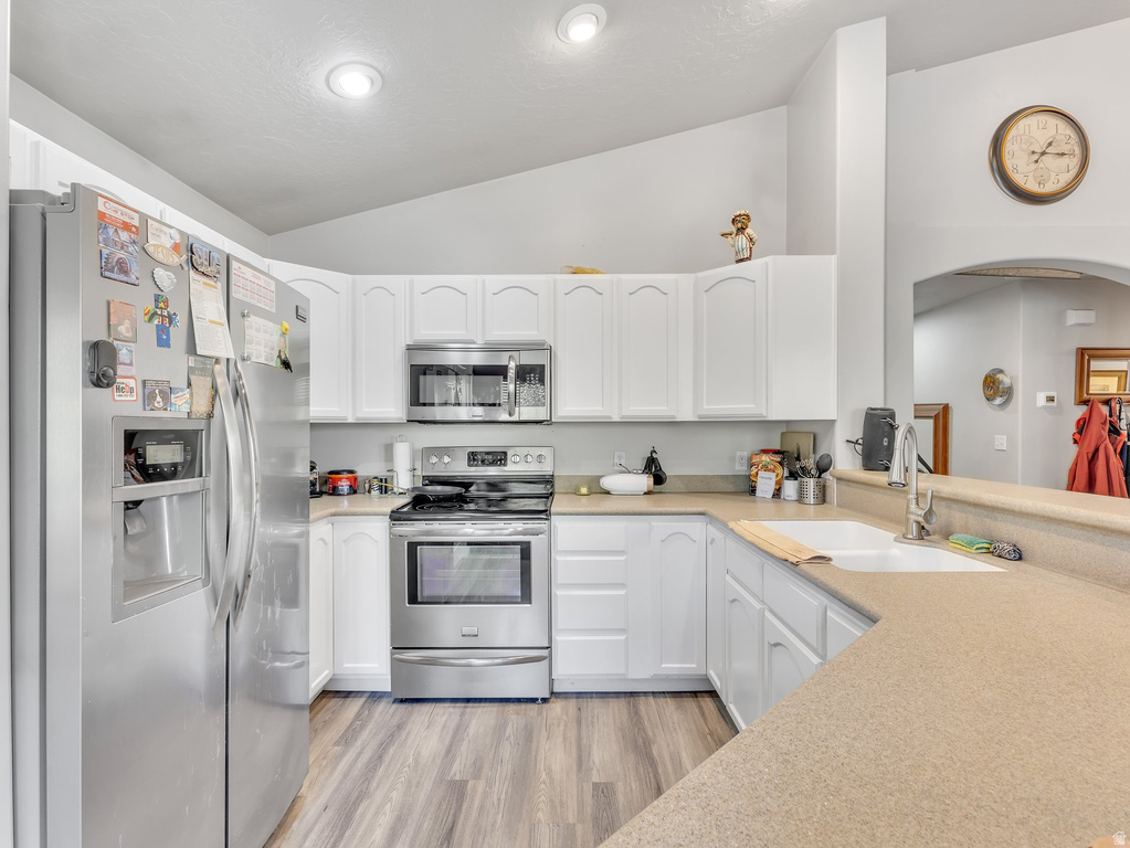 1401 W STONE DR West Jordan, UT 84088