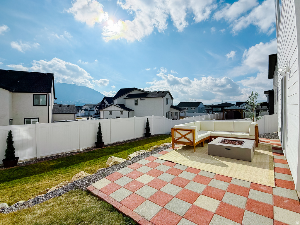 831 W ROCK RIDGE DR Mapleton, UT 84664