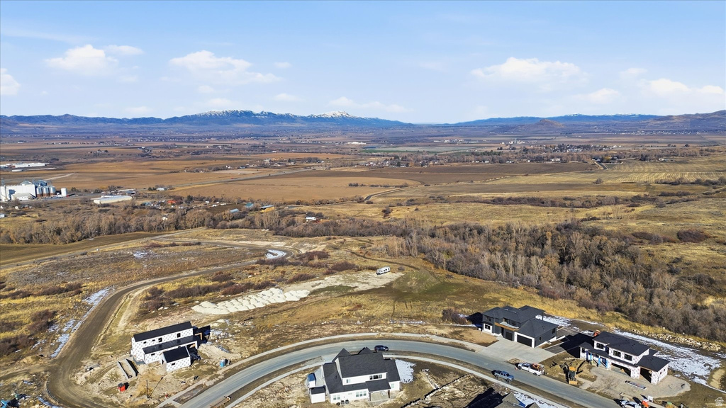 697  CHERRY PKWY Richmond, UT 84333